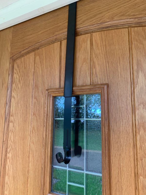 Extendable Wreath Hanger